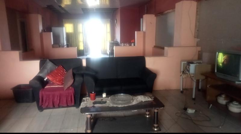 5 Bedroom Property for Sale in Chatsworth Western Cape